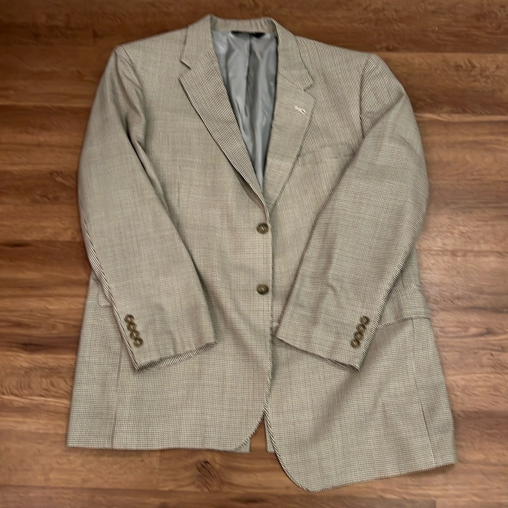 Joseph A Bank Sport Coat. Two button, single vent, fully lined